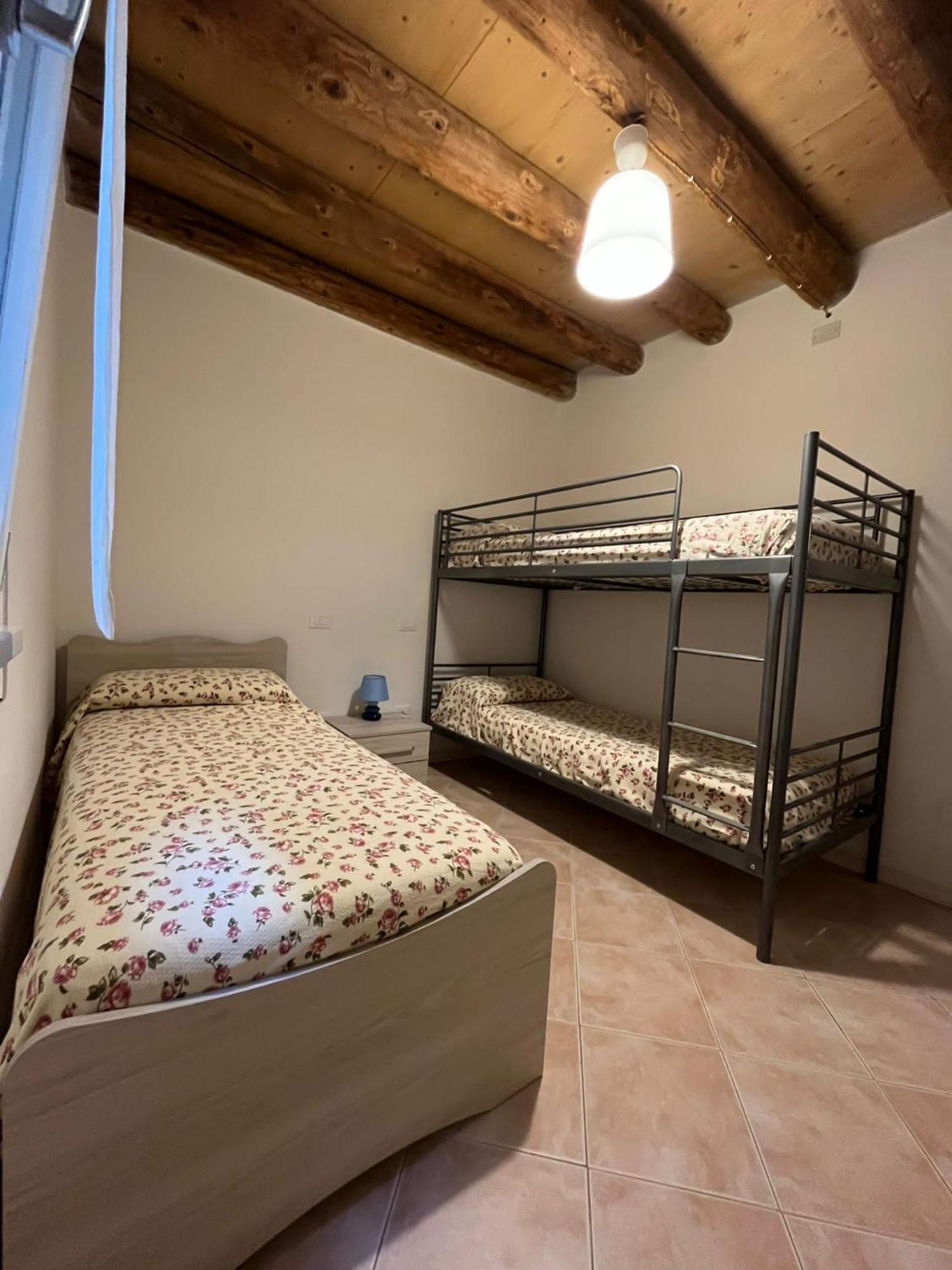 Appartamenti Mirella Capoliveri  Bagian luar foto